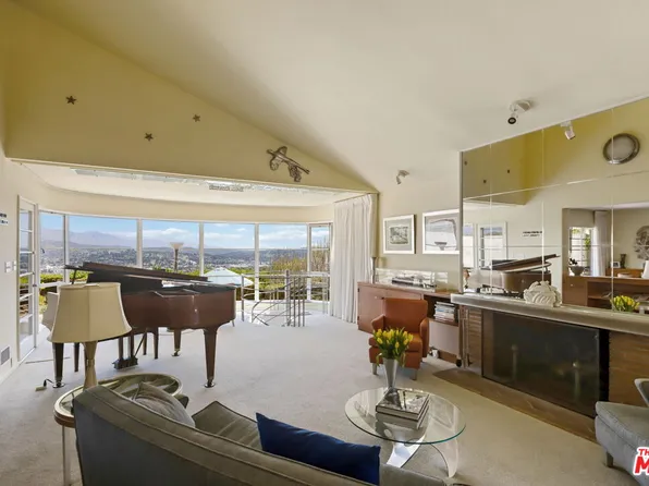 3814 Amesbury Rd, Los Angeles, CA 90027