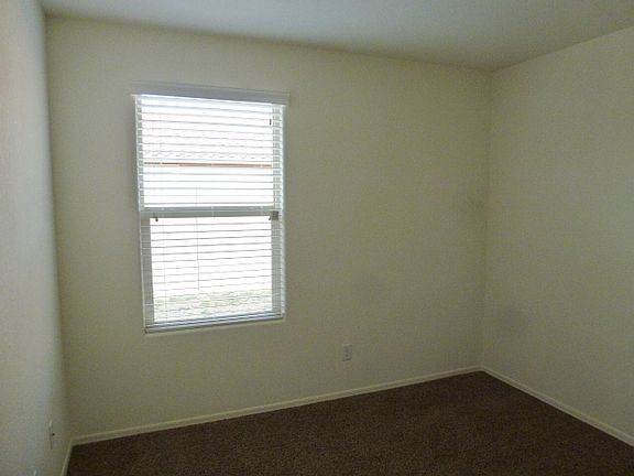 3rd image of 4608 E Longhorn St