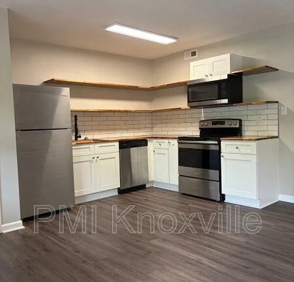 123 Ingersoll Ave #7 — Photo 6
