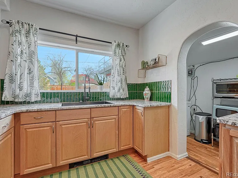 2904 W Colorado Ave — Photo 16