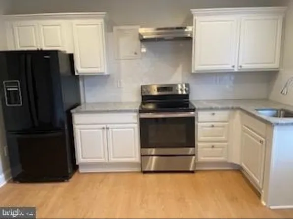 5314 Wayne Ave Floor 3, Philadelphia, PA 19144