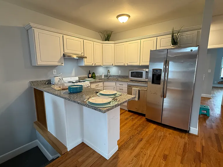 1214 Bingham St S #3 — Photo 5