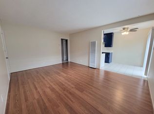 2391 Locust Ave #10, Long Beach, CA 90806