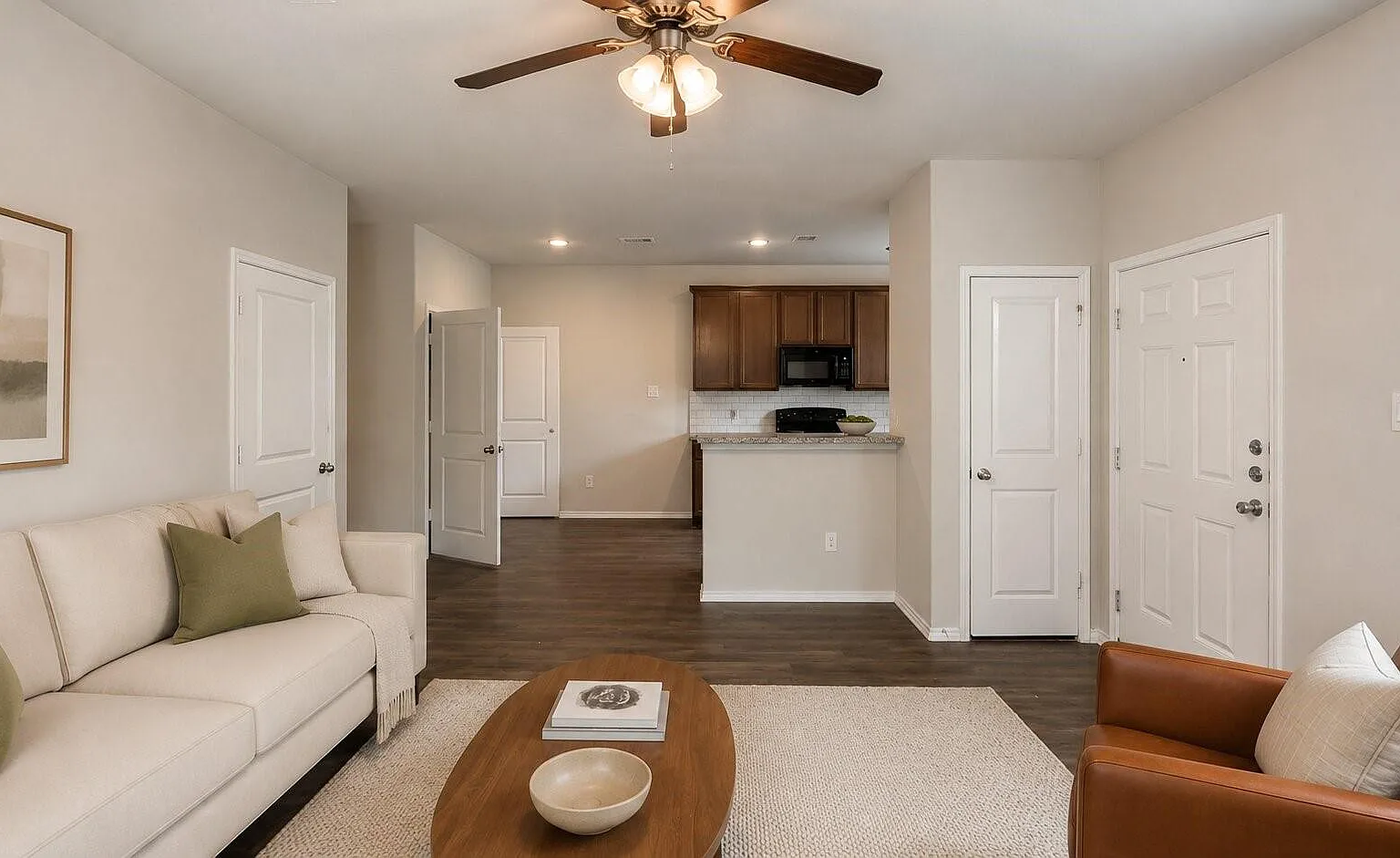 2 bed, 2.0 bath, 1015 sqft, $1,295 — Photo 1