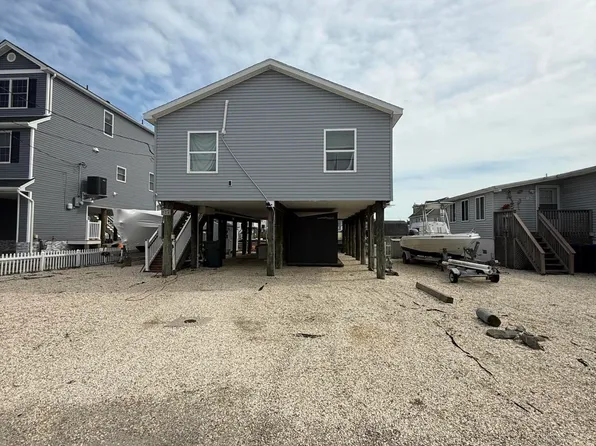 128 E Dory Dr, Tuckerton, NJ 08087