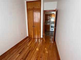 681 Leonard St #2R, Brooklyn, NY 11222