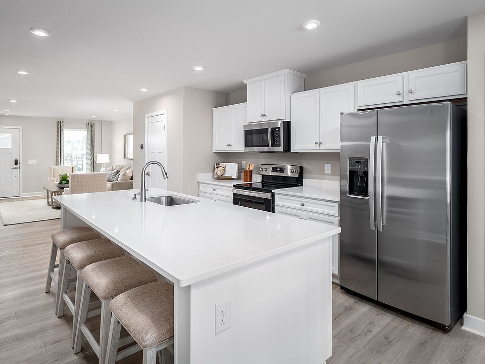 Immediate Move-In Nassau Cove