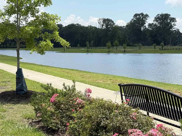 4095 Ambassador Cir, Zachary, LA 70791