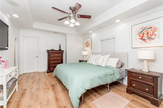 1306 W Church St — Photo 12