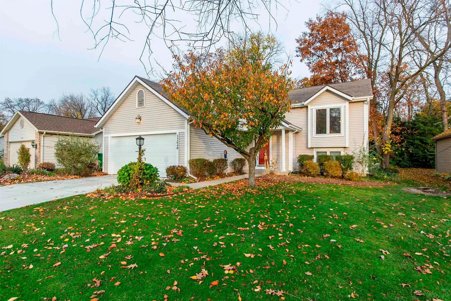 52640 Westgate Dr photo 1