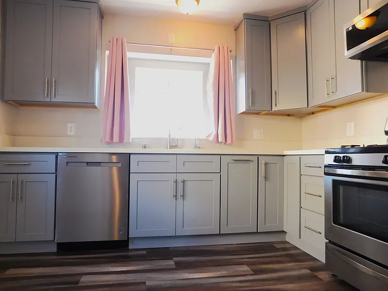 8109 Brimfield Ave — Photo 4