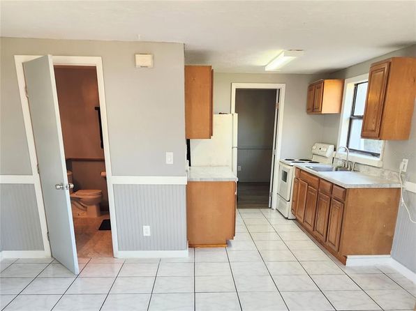 saint-petersburg-florida-46966603 picture