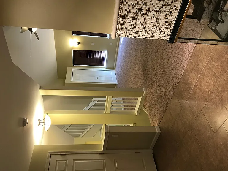 4242 Maple St — Photo 17