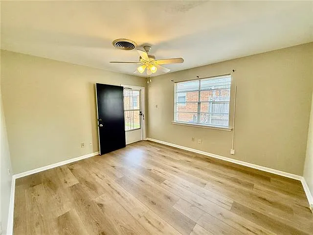 2 bed, 1.0 bath, 800 sqft, $1,450 — Photo 3