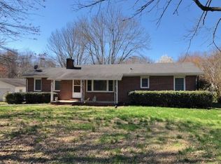 1009 Red Rd, McMinnville, TN 37110