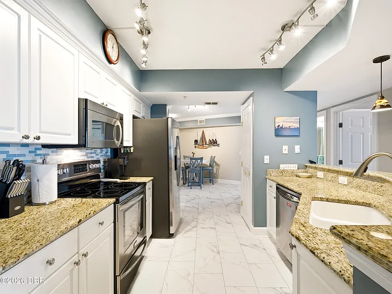 2055 S Atlantic Ave #703 — Photo 7