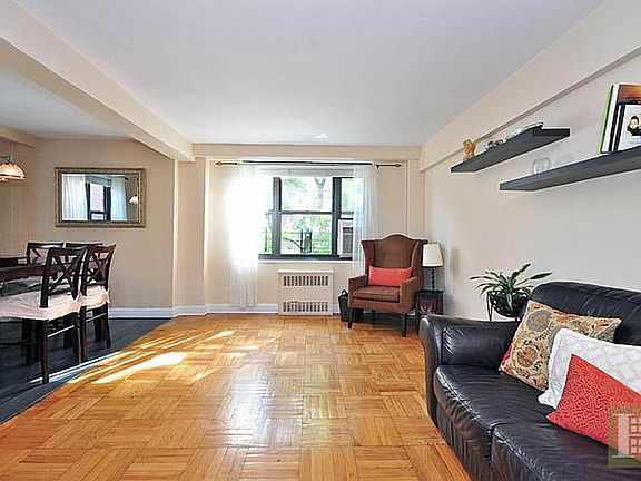 2nd image of 3103 Fairfield Ave APT 3A