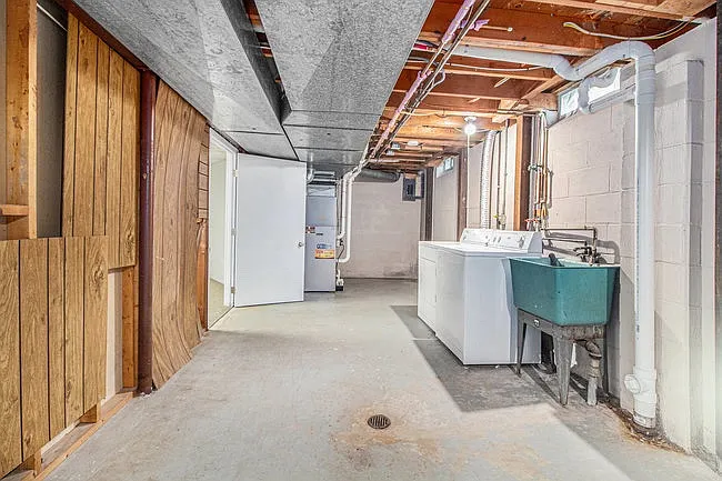 2230 S 7th St — Photo 15