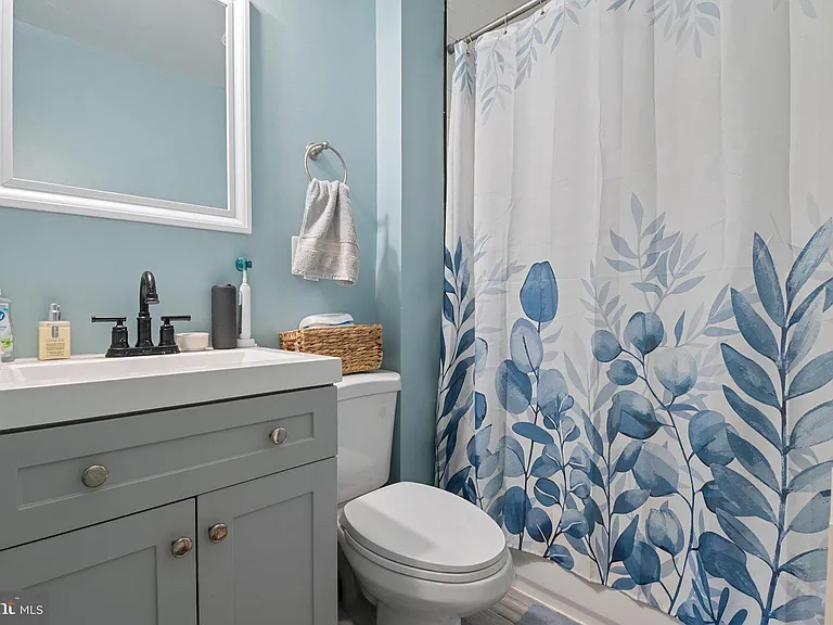 104 Maple Ave #4 — Photo 12