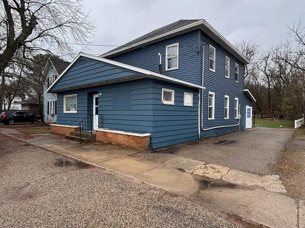 123 E South Lake St, Hancock, WI 54943