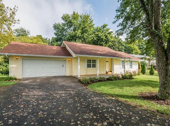 3rd image of 4511 Sunflower Dr