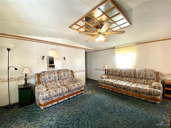 3rd image of 2507 W Bogey Dr