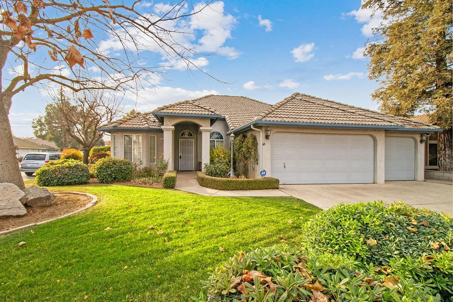 6231 N Alva Ave photo 1