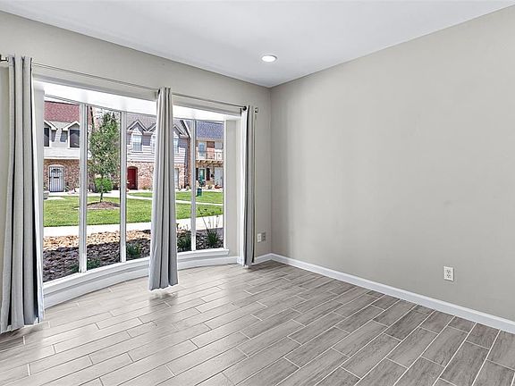 5th image of 10738 Briar Forest Dr #4-45
