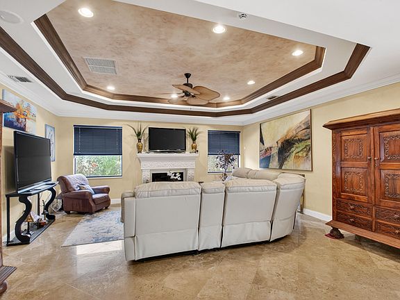 4th image of 1940 SW 7th Place