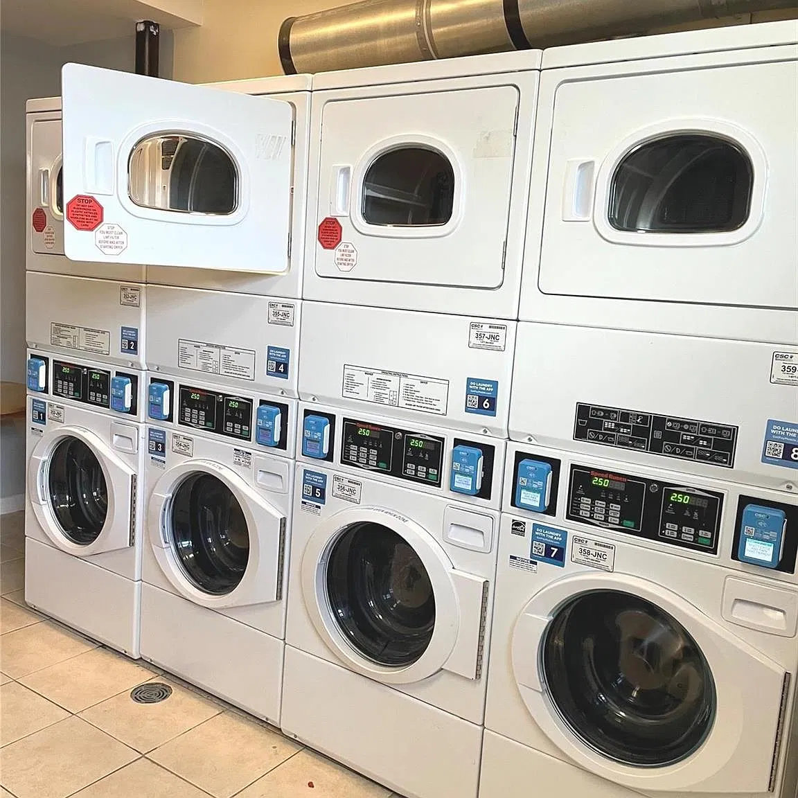 Studio, 1.0 bath, 648 sqft, $1,950 — Photo 2