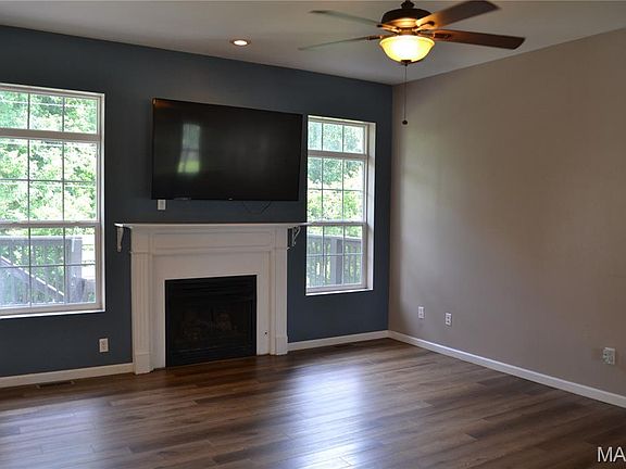 3rd image of 144 Ridgeview Dr