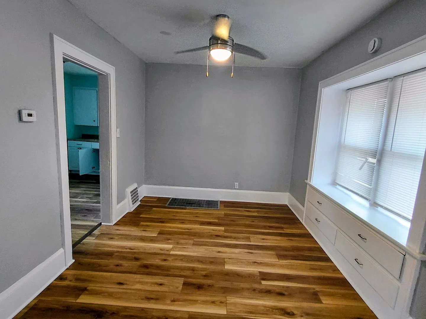 2 Bedroom, 1 Bathroom Home for Rent. — Photo 2