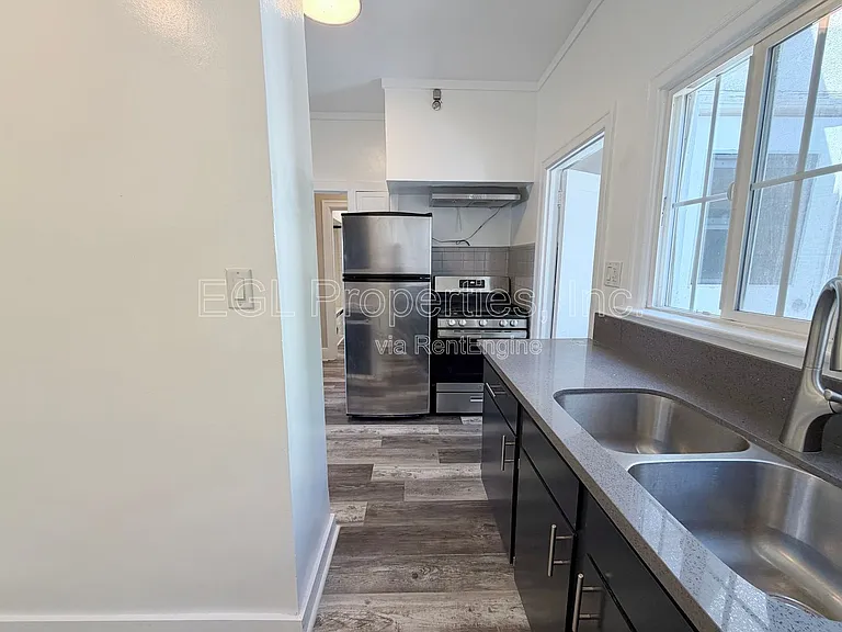 804 N Forest Ave — Photo 9