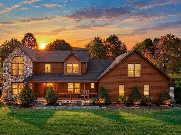 183 Farley Cir, Pearisburg, VA 24134