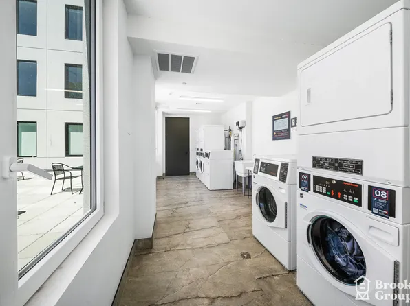 2258 Fulton Street image 18 of 24