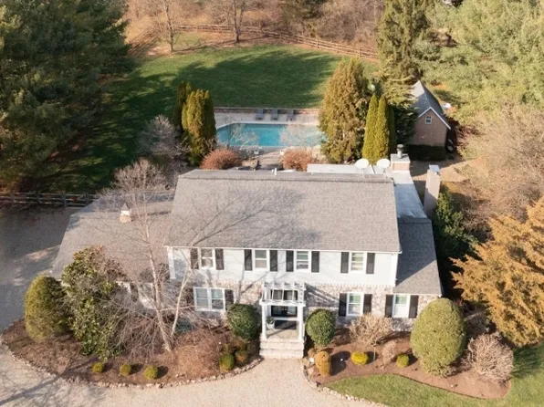 1024 Hillcrest Dr, Branchburg Twp., NJ 08853