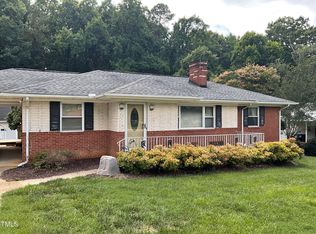 5924 Woodcrest Dr, Raleigh, NC 27603