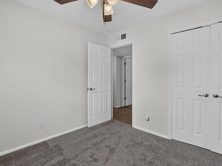 10501 Delicado Pl NE — Photo 15