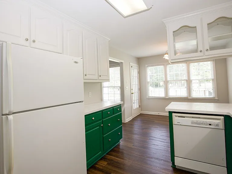 184 Olde Farm Rd — Photo 17