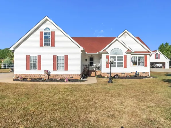 104 Ward Oak Ct, Greer, SC 29651