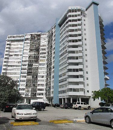 2nd image of 1301 NE Miami Gardens Dr Ph 2-W