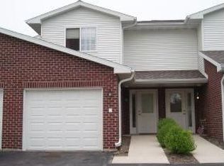 1891 Riverside Dr UNIT B, Suamico, WI 54313