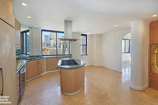 Rented by Brown Harris Stevens | media 36