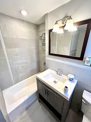 Rented by Amorelli Realty | media 5