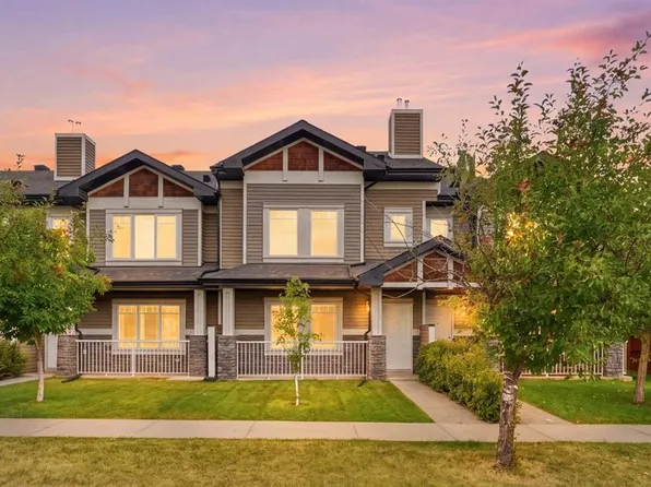 149 Prestwick Vlg SE, Calgary, AB T2Z 0N5