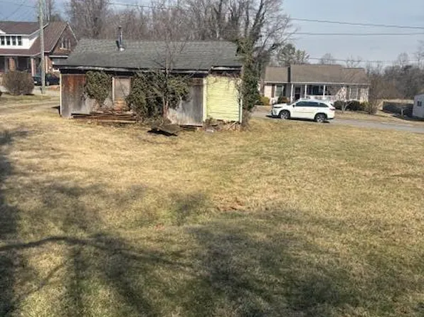 360 Patterson Ave, Rocky Mount, VA 24151