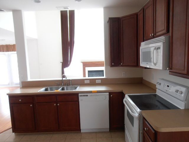 2nd image of 2561 Belmont Stakes Dr