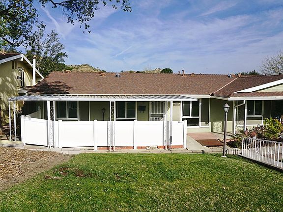 2nd image of 19217 Avenue Of The Oaks Unit A