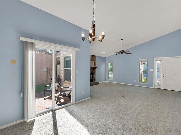 4th image of 3526 Parkwood Ave
