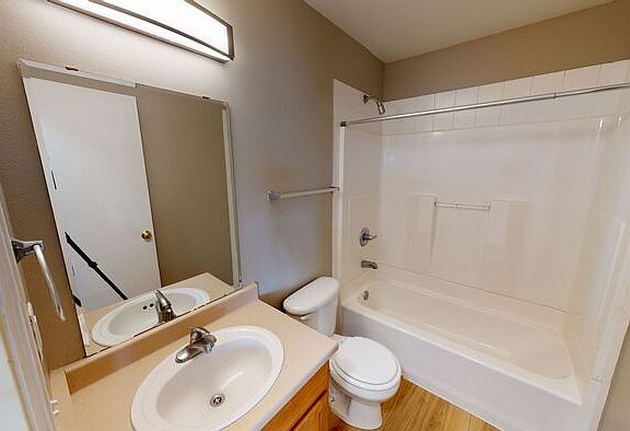 2nd image of 1818 S 11th St APT A